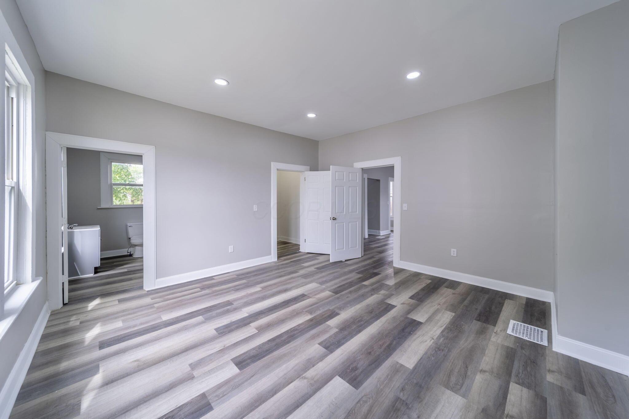 435 N Main, 437