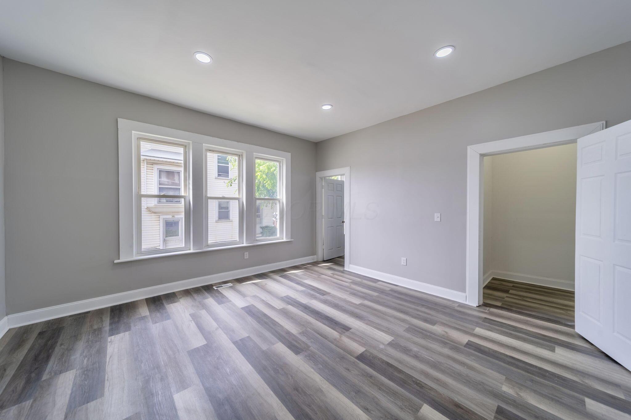 435 N Main, 437