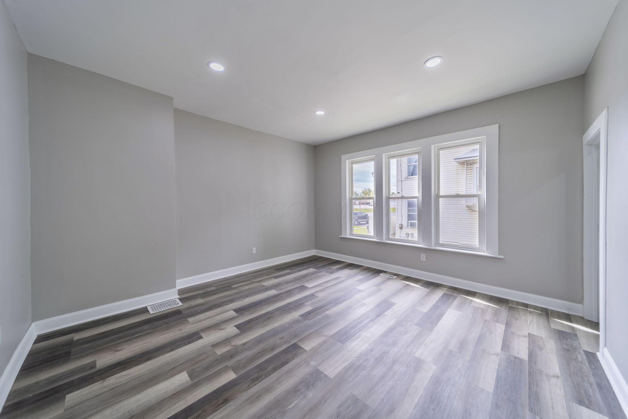 435 N Main, 437