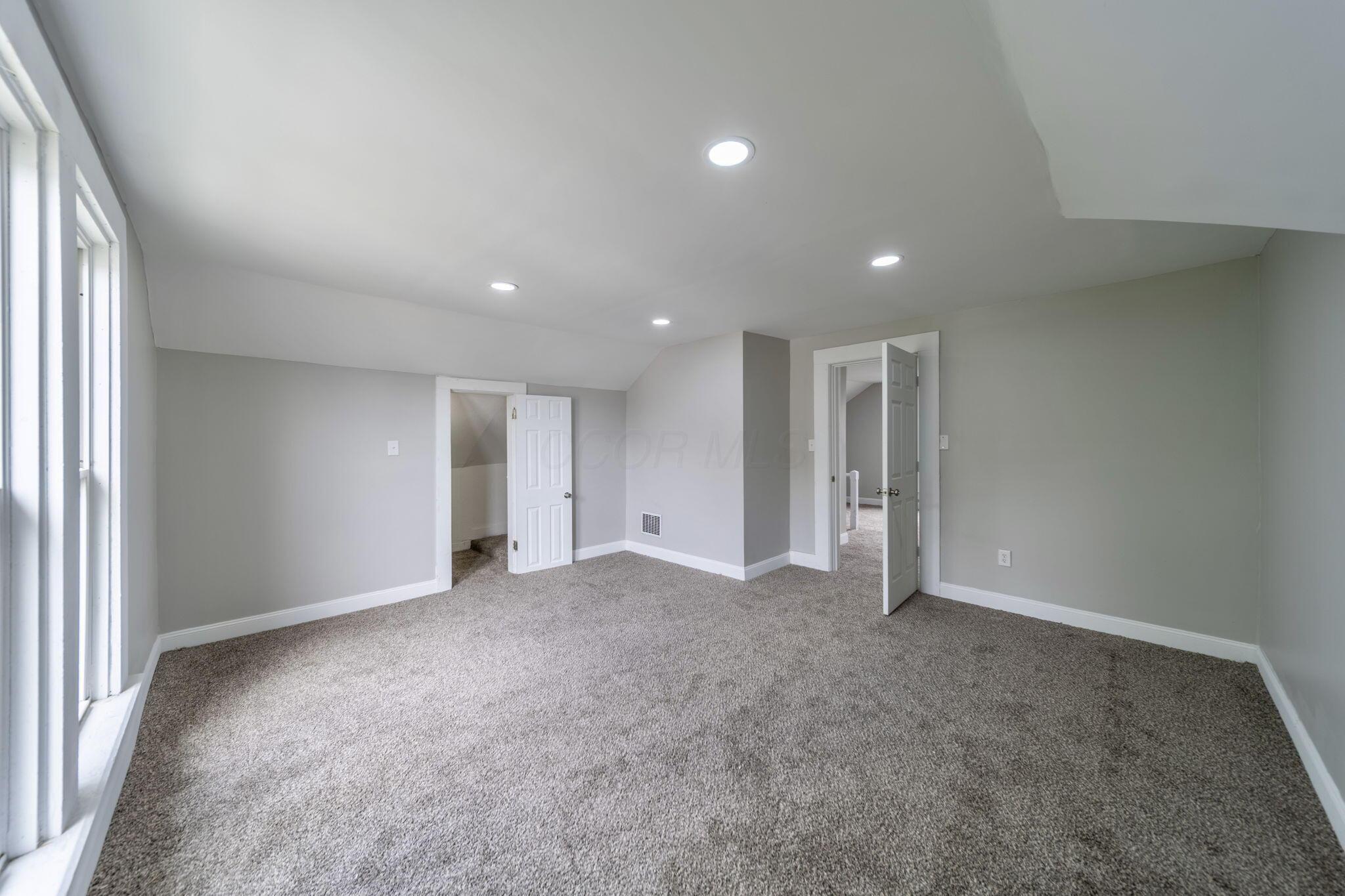 435 N Main, 437