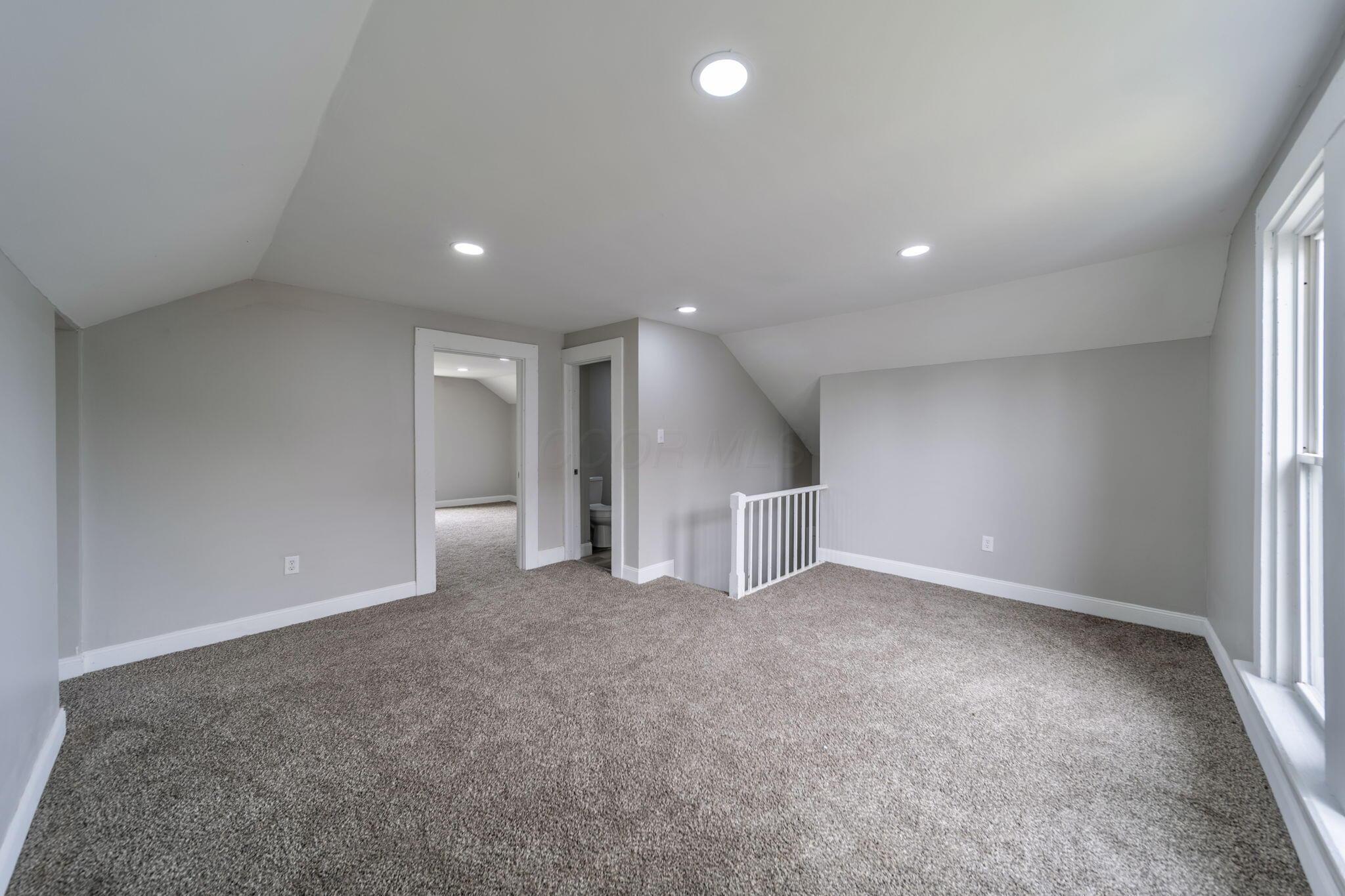 435 N Main, 437