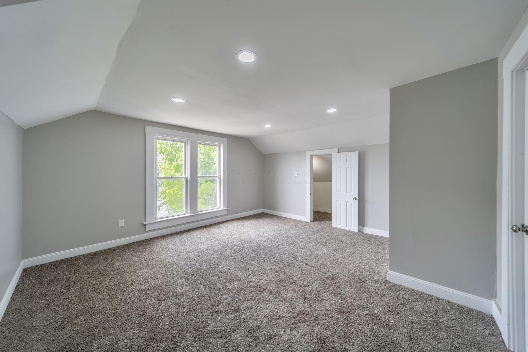 435 N Main, 437