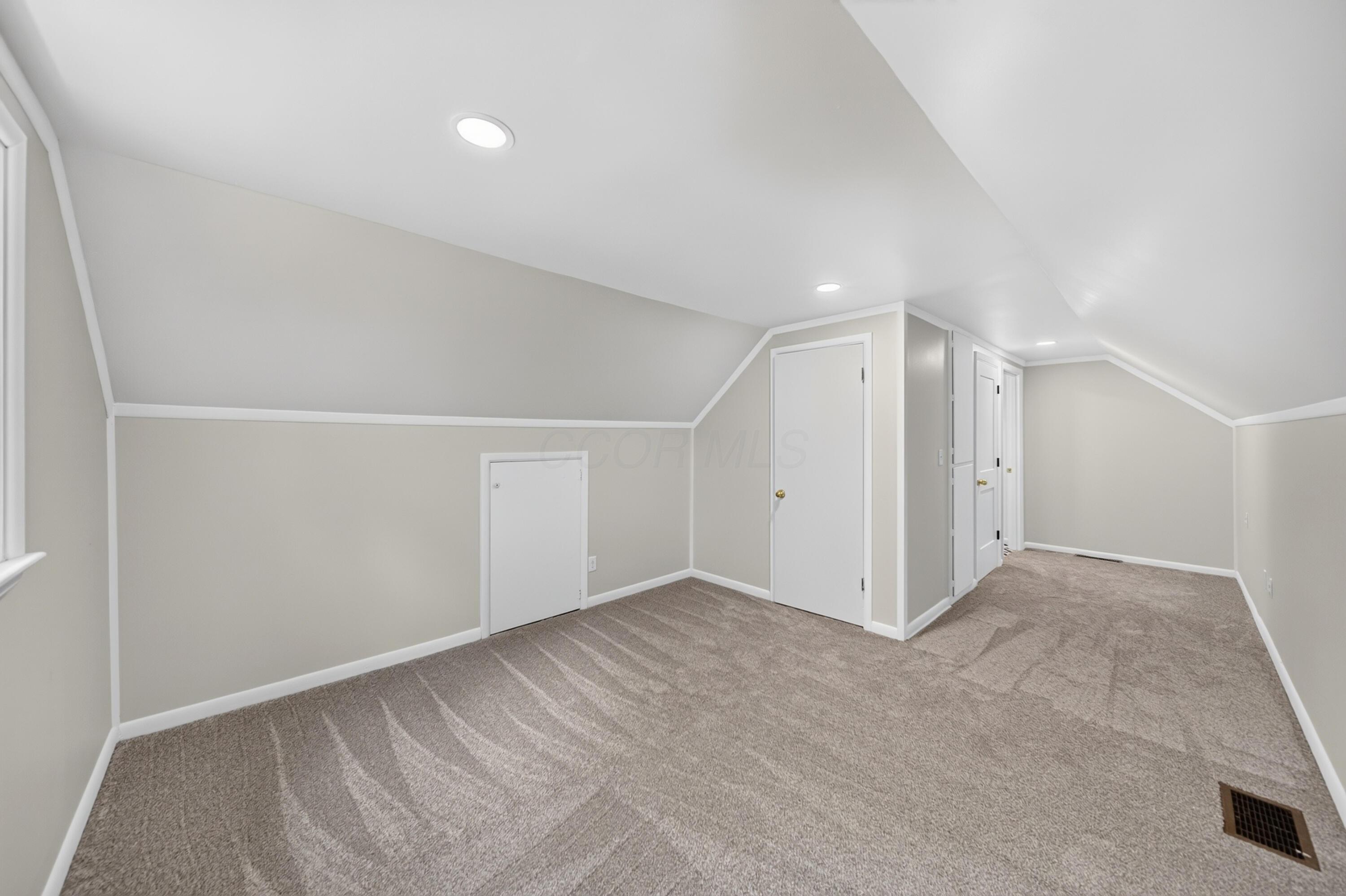 35 Mason Avenue