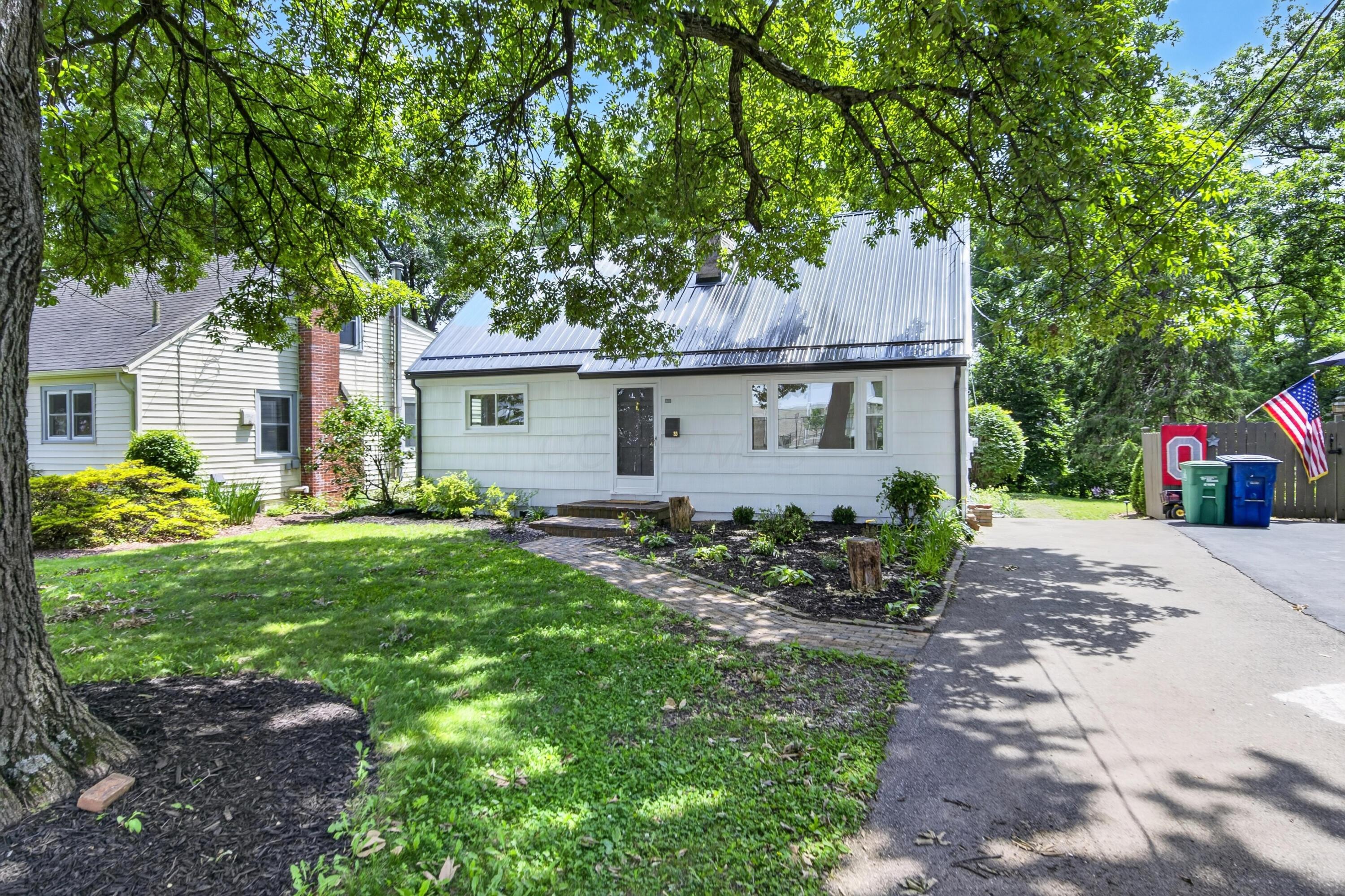 35 Mason Avenue
