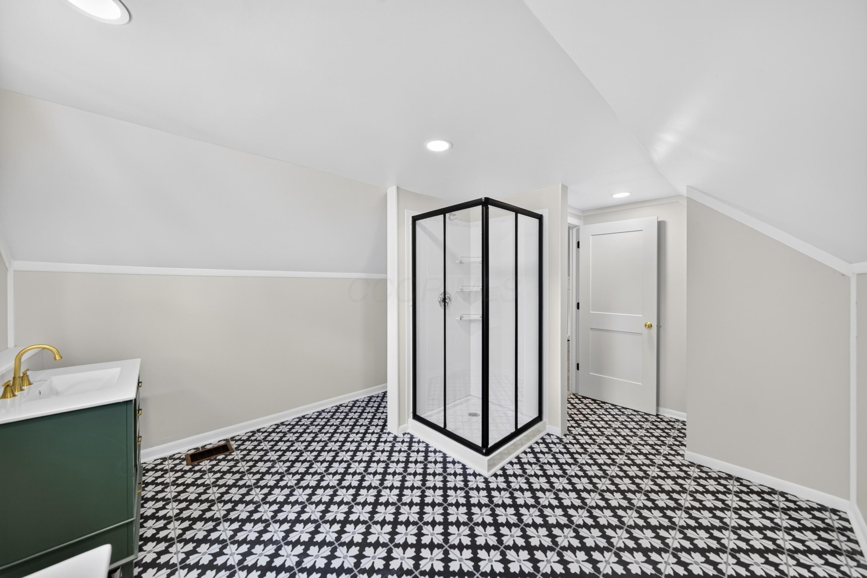 35 Mason Avenue
