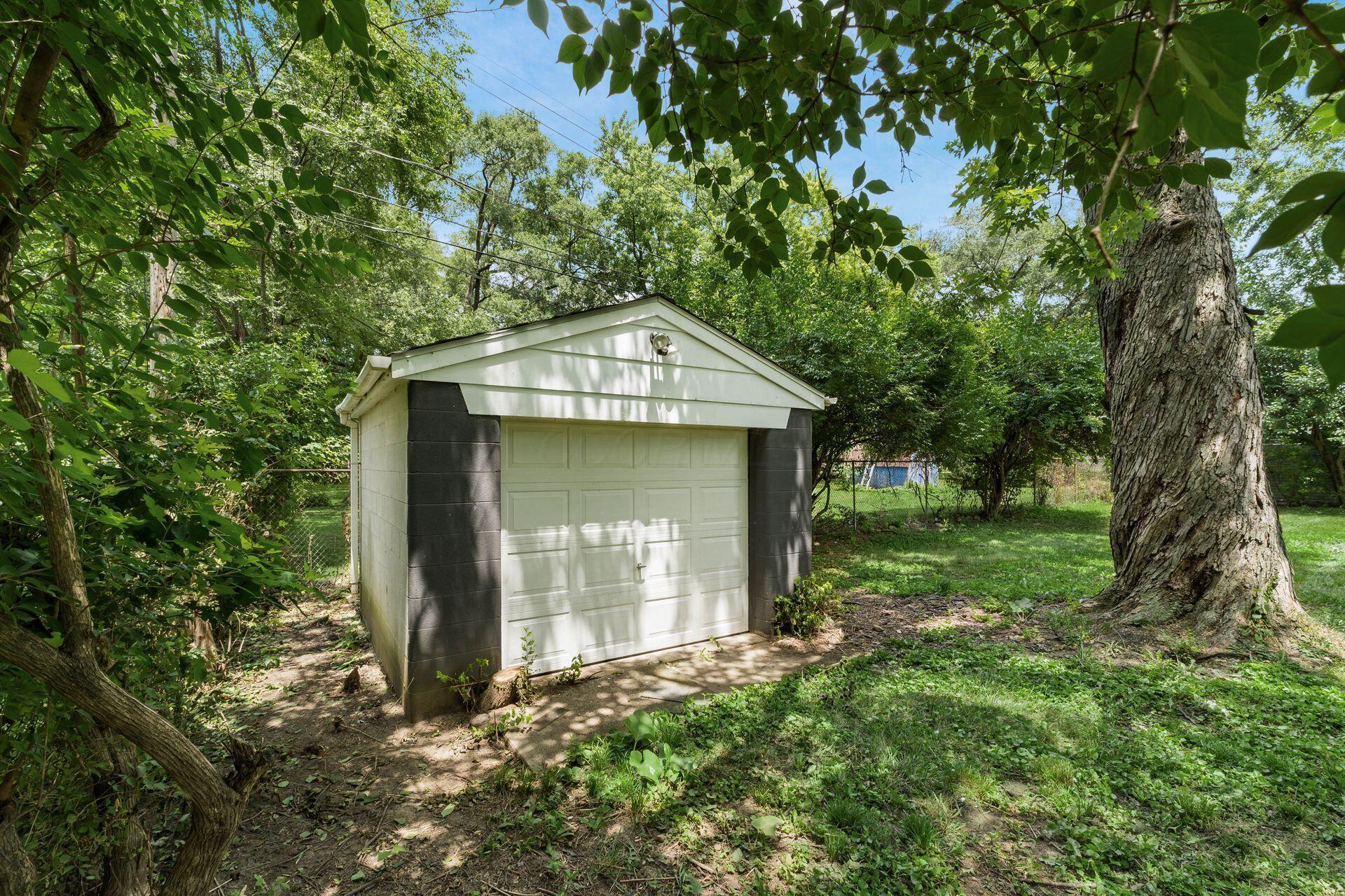 524 Cedarwood Road