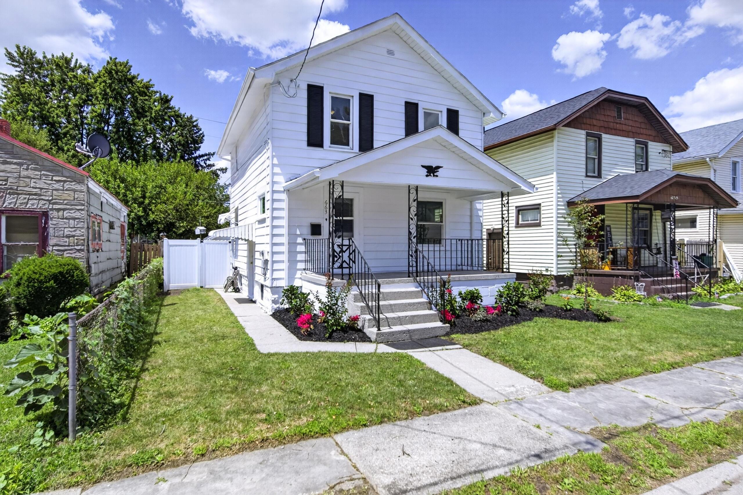 663 Henry Street