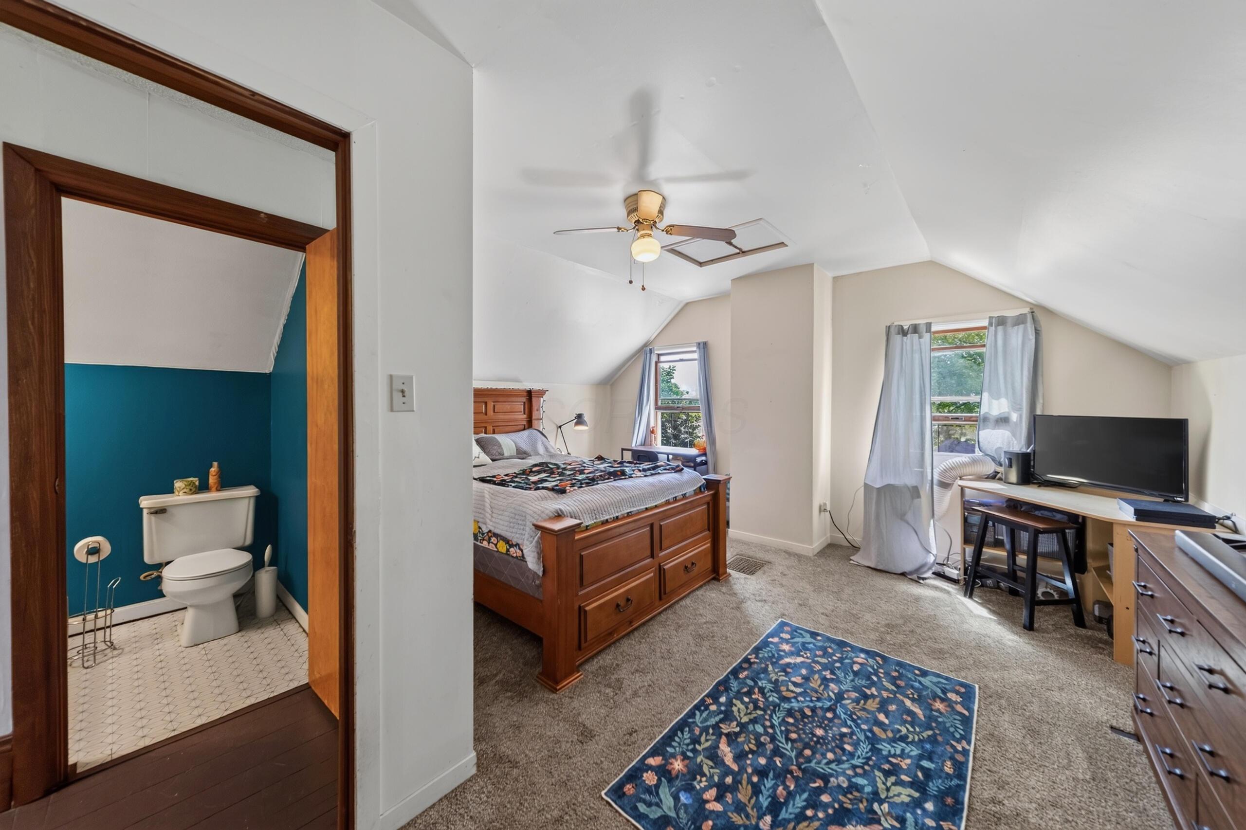 843 Prospect Mount Vernon Road W