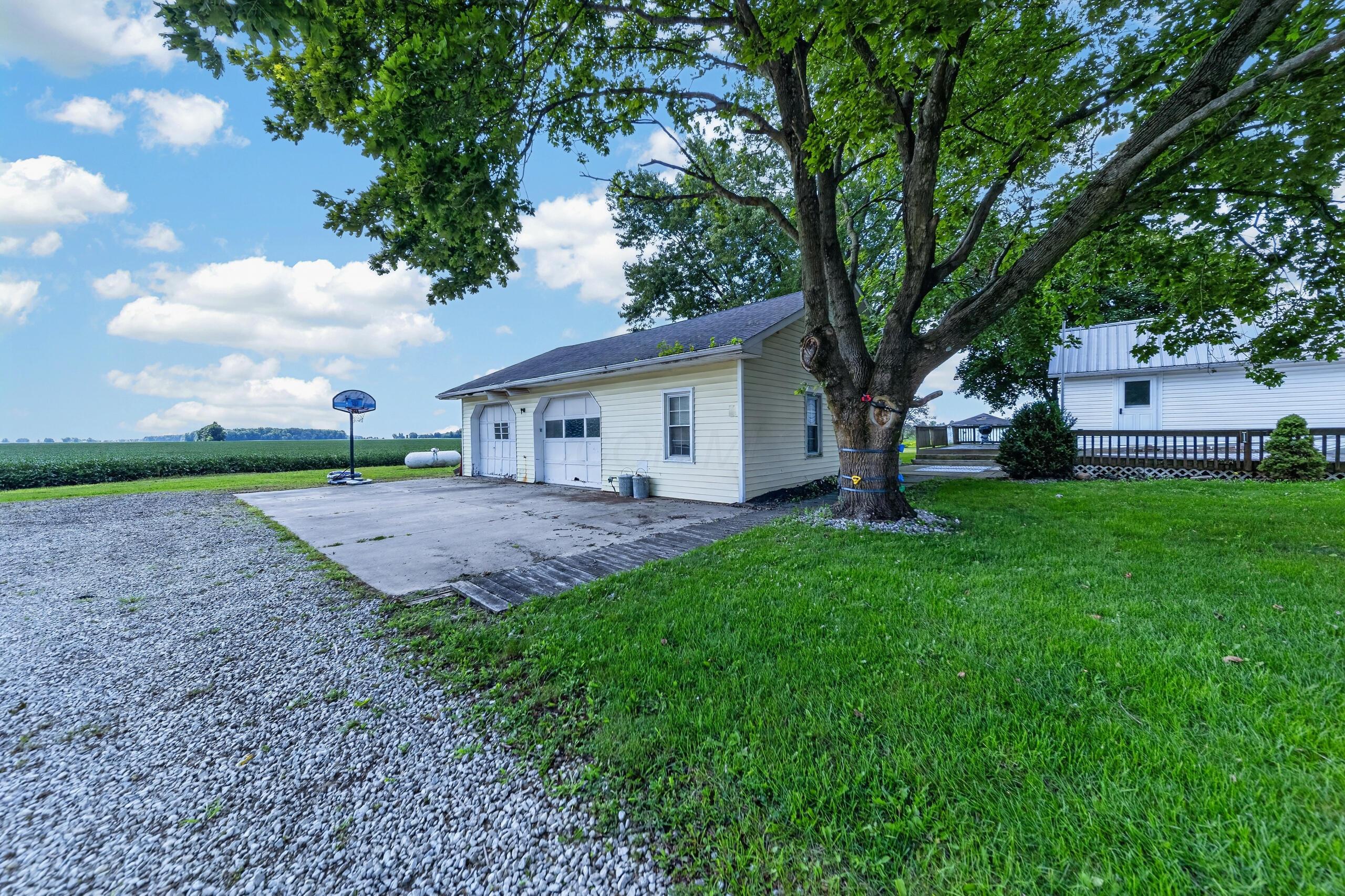 843 Prospect Mount Vernon Road W