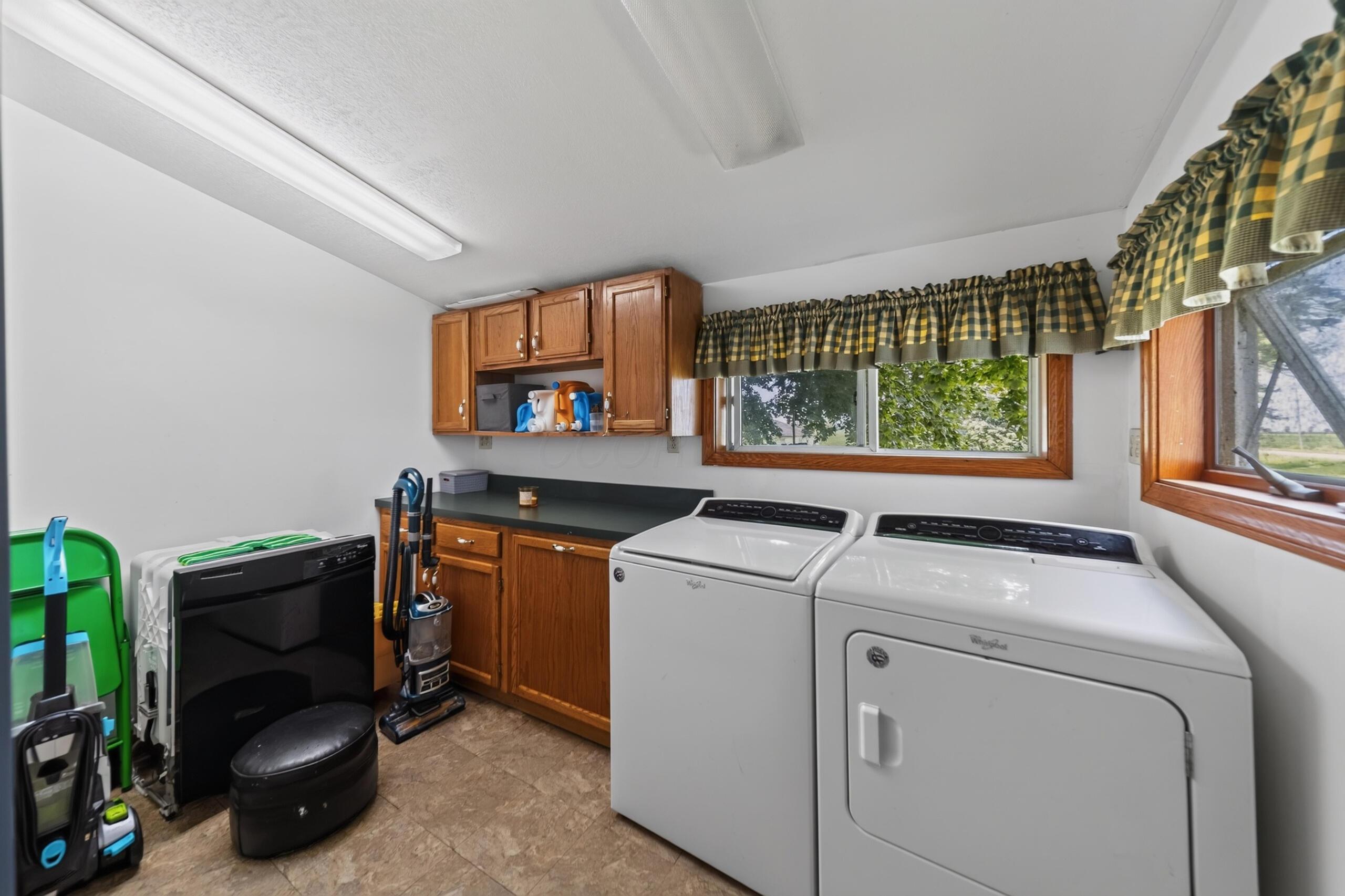 843 Prospect Mount Vernon Road W