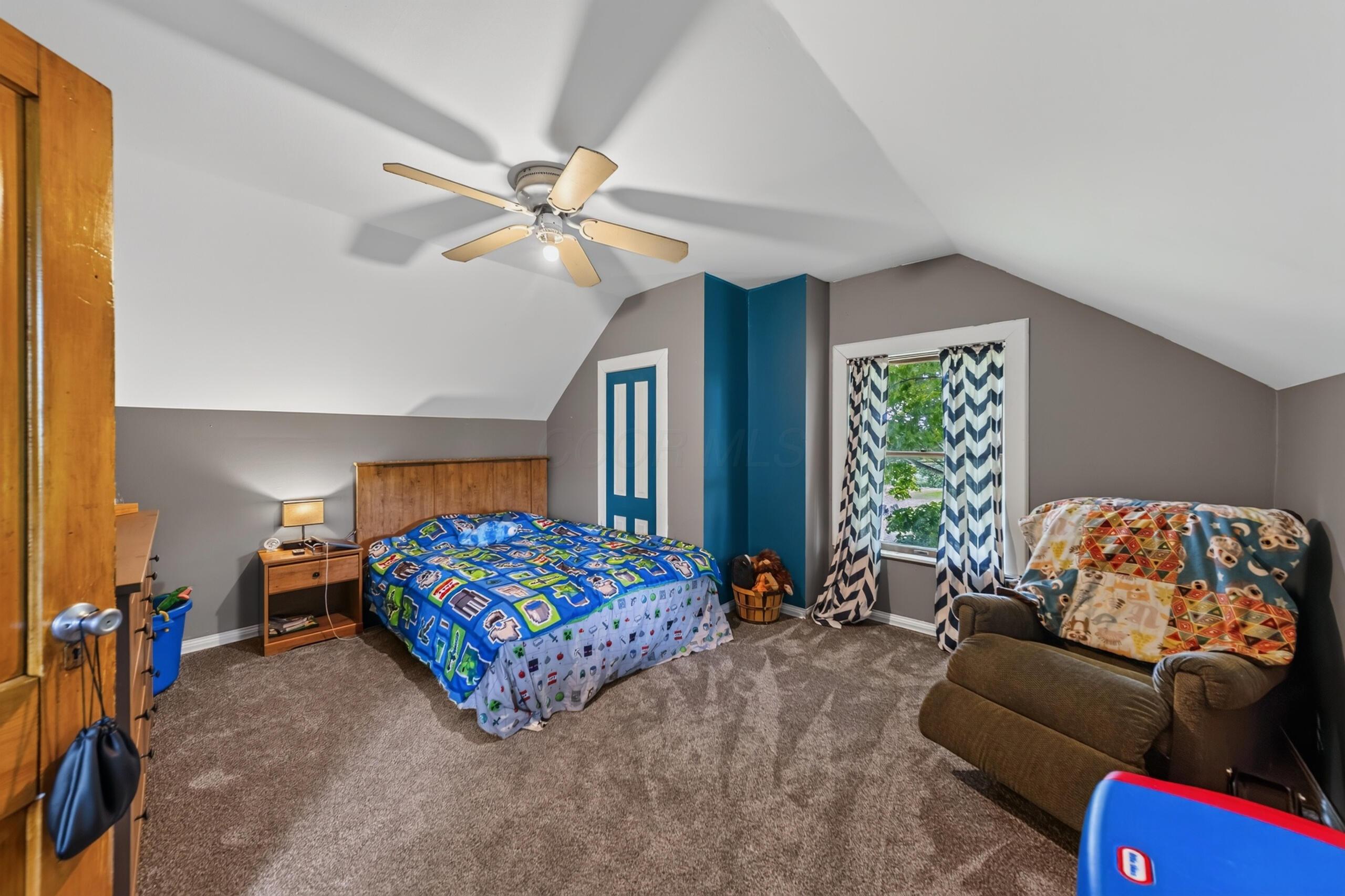 843 Prospect Mount Vernon Road W