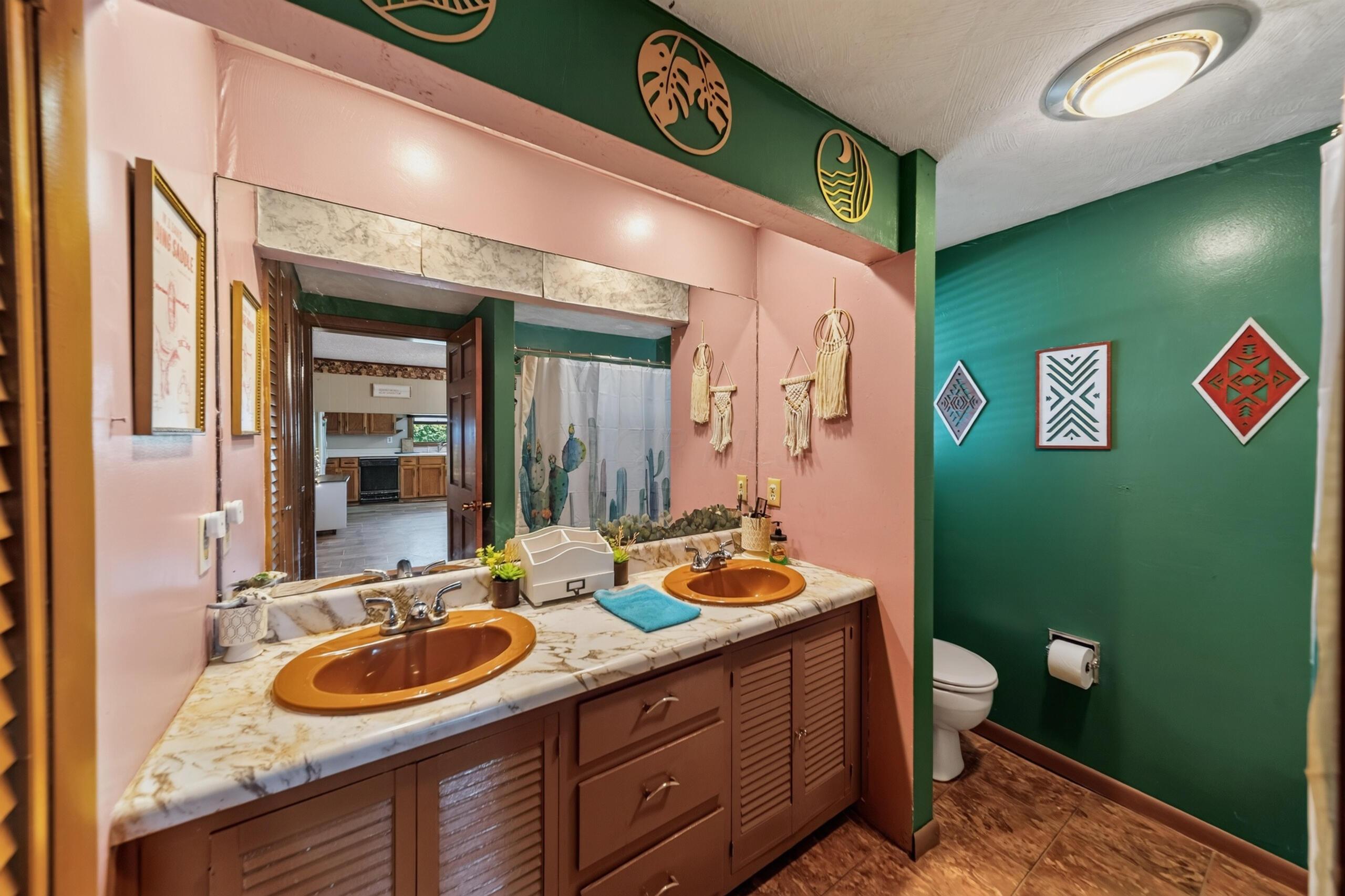 843 Prospect Mount Vernon Road W