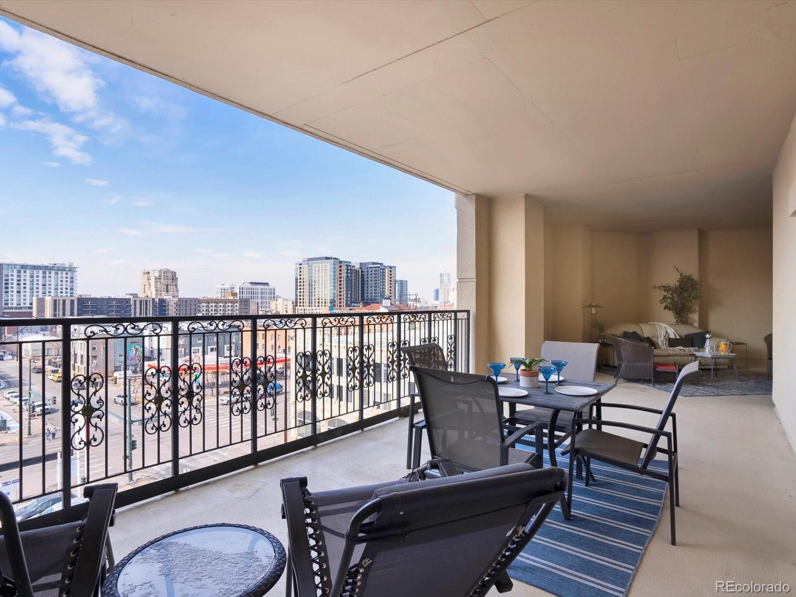 975 N Lincoln Street Unit: 4F
