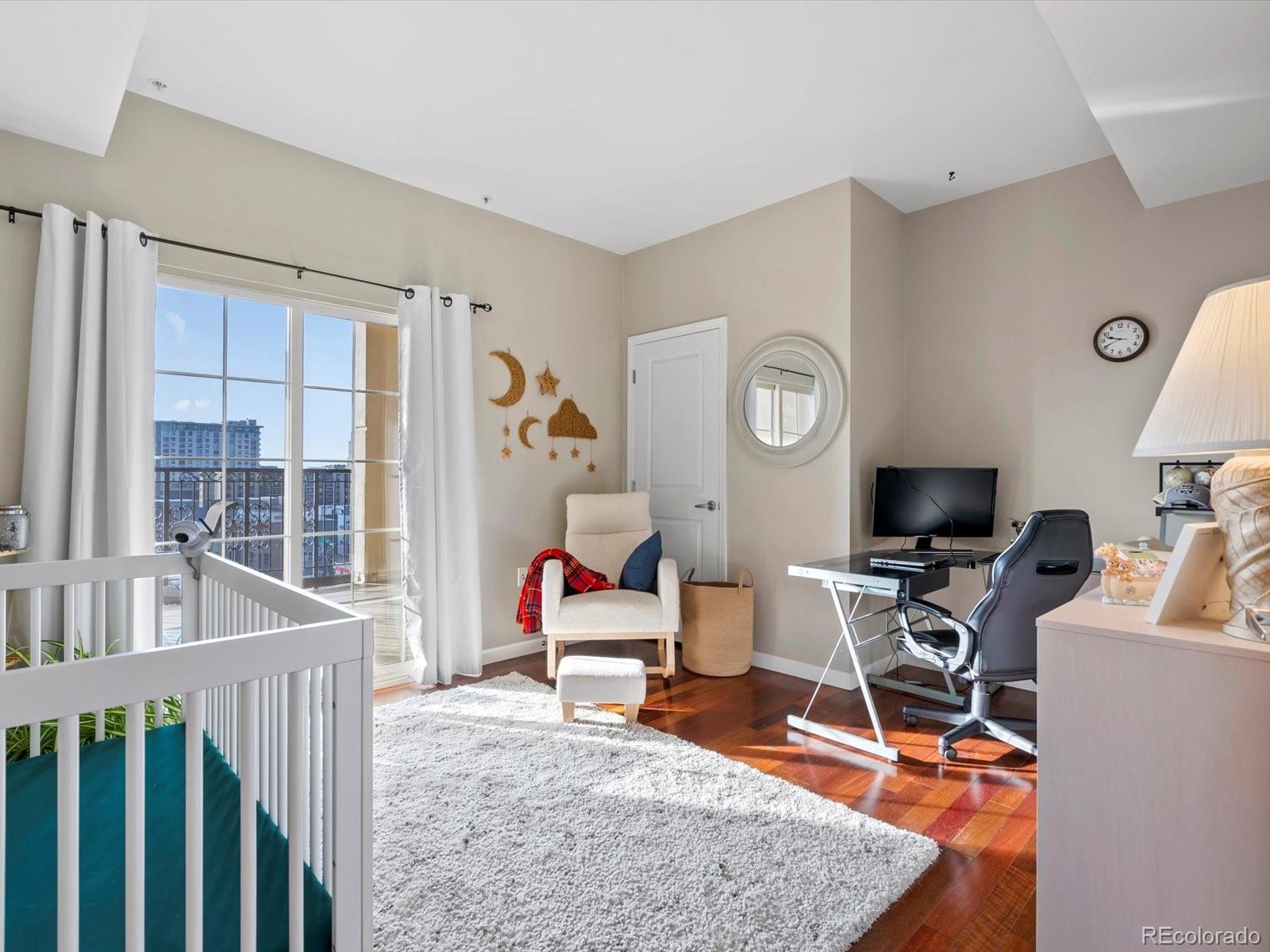 975 N Lincoln Street Unit: 4F