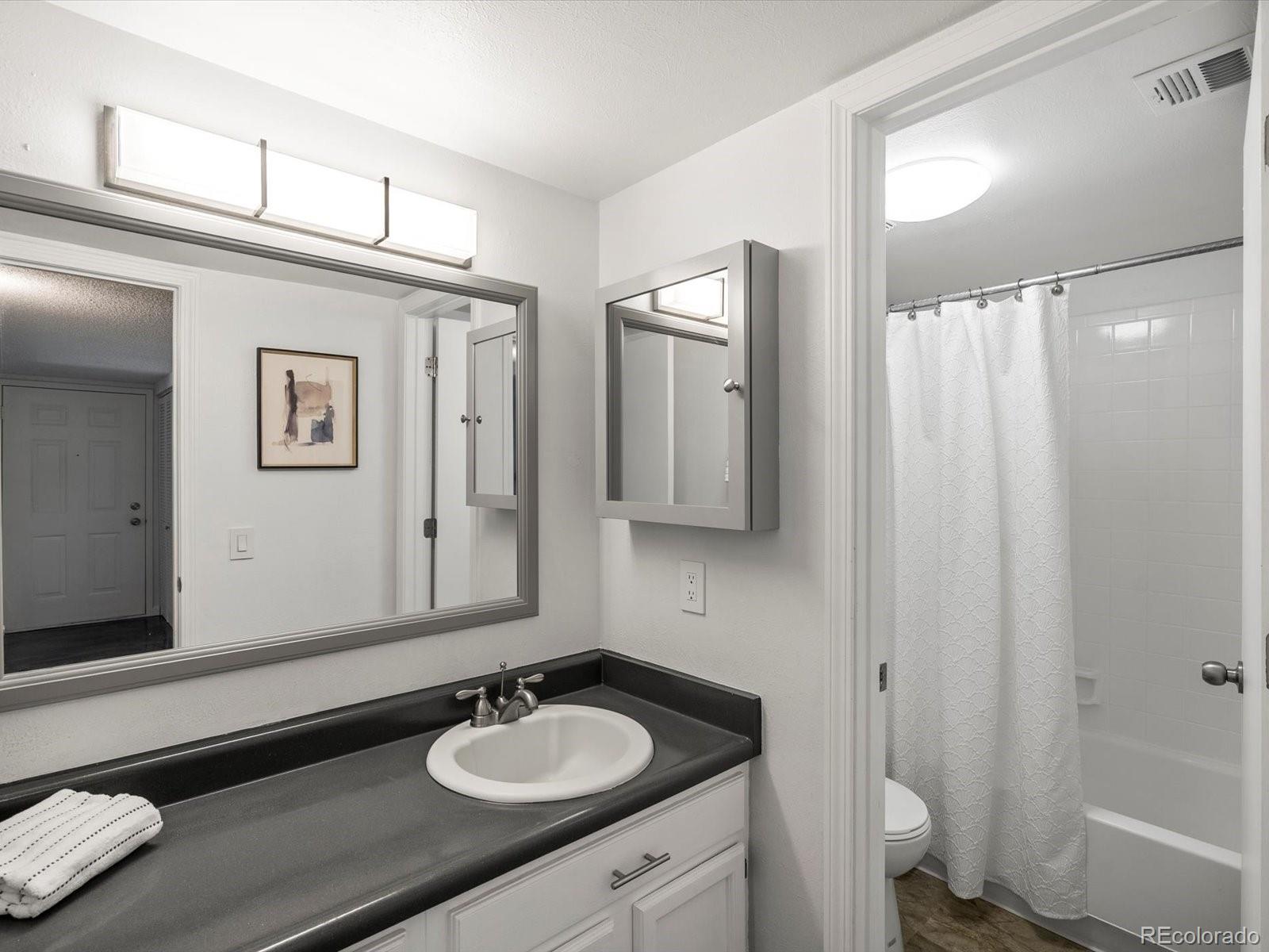7395 E Eastman Avenue Unit: 305M