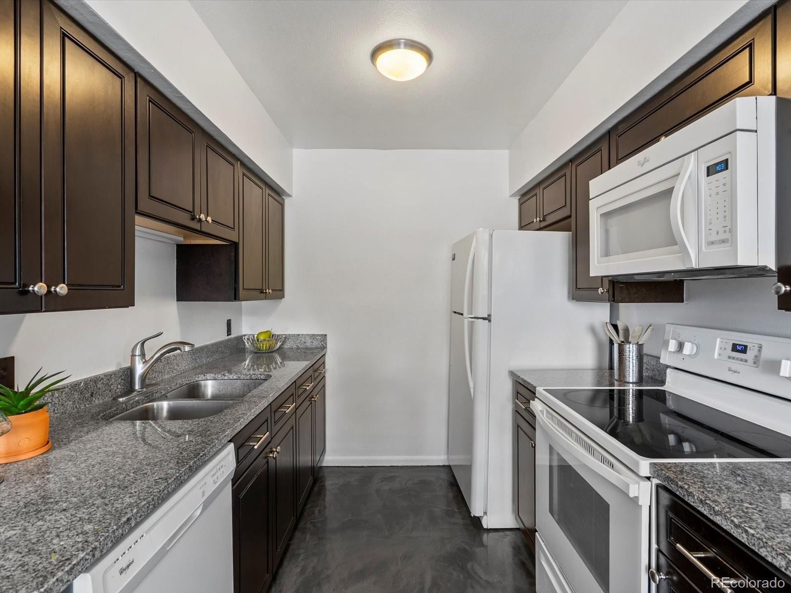 7395 E Eastman Avenue Unit: 305M