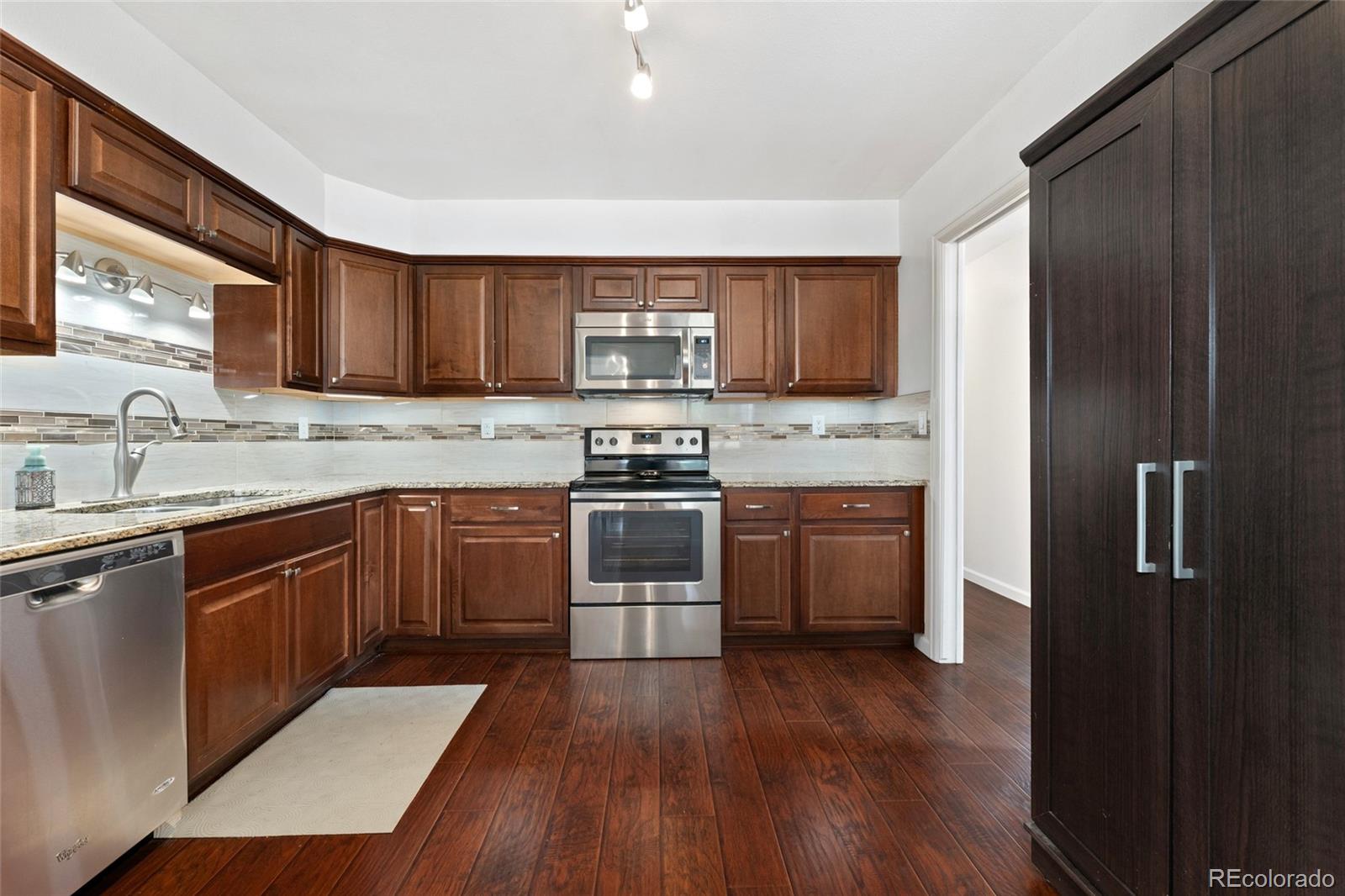 7900 W Layton Avenue Unit: 816