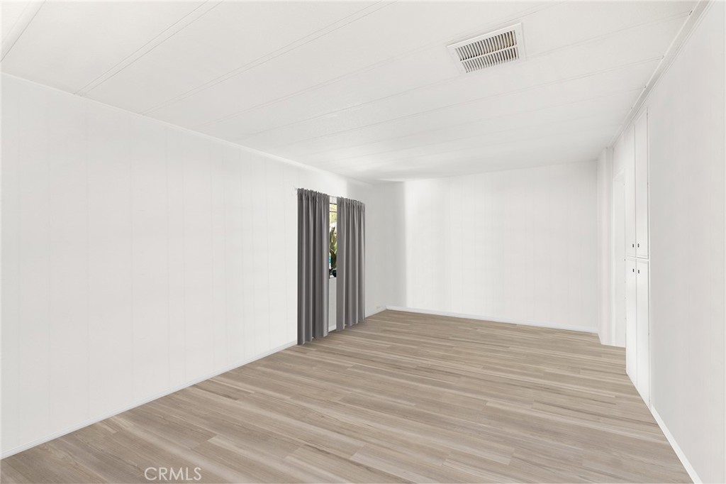 1507 Willow Leaf