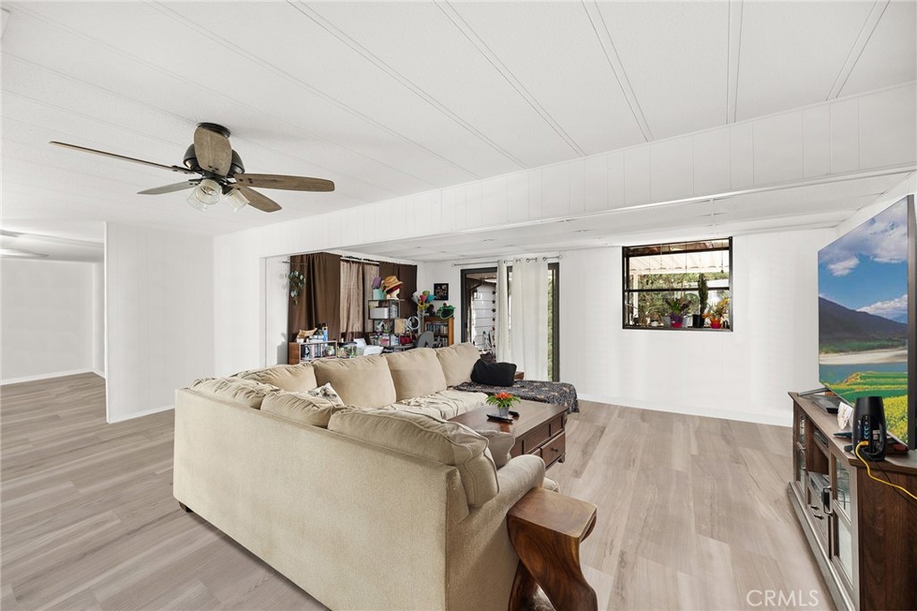 1507 Willow Leaf