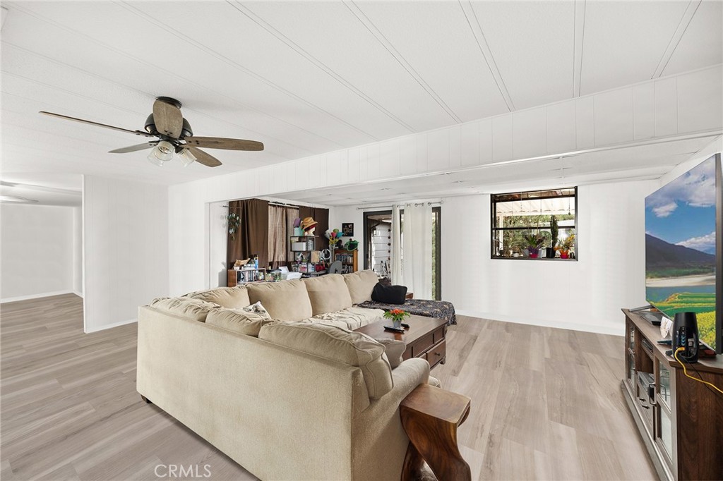 1507 Willow Leaf