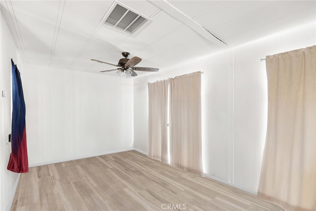 1507 Willow Leaf