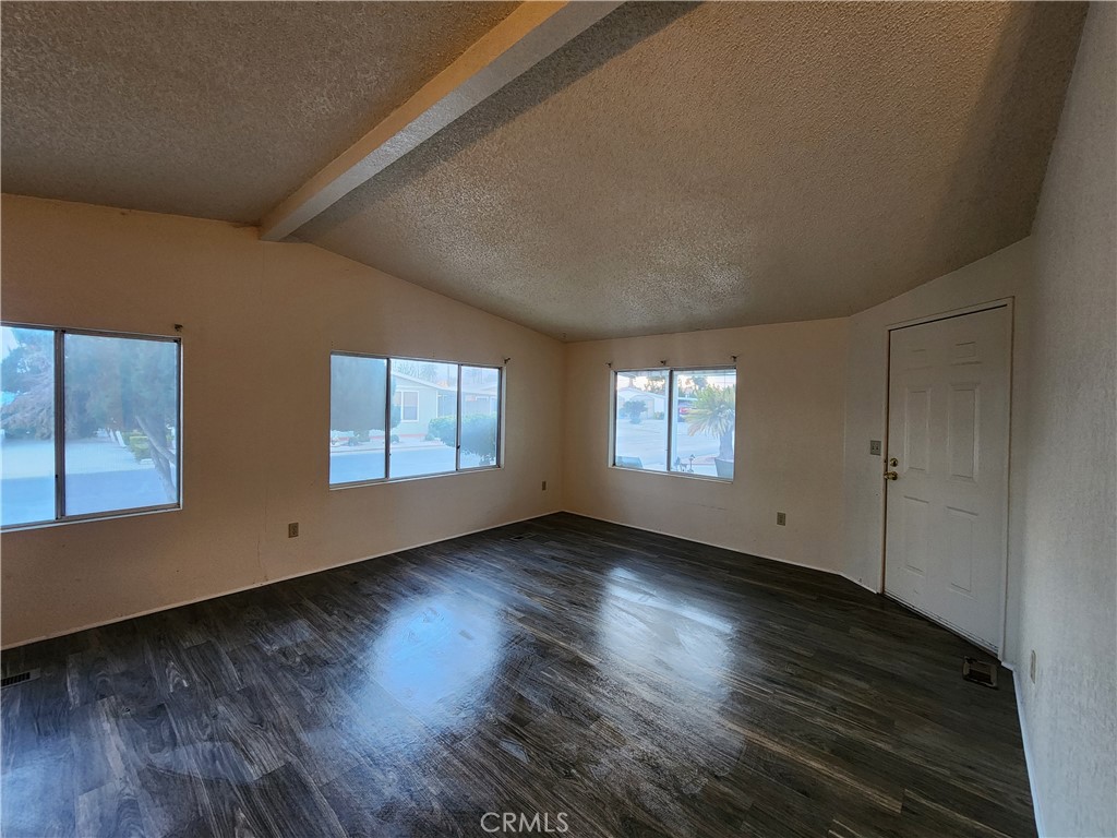 1250 N Kirby Street 127