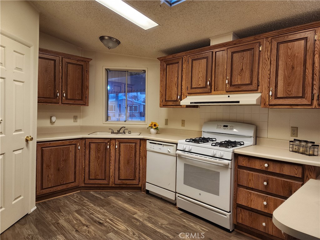 1250 N Kirby Street 127