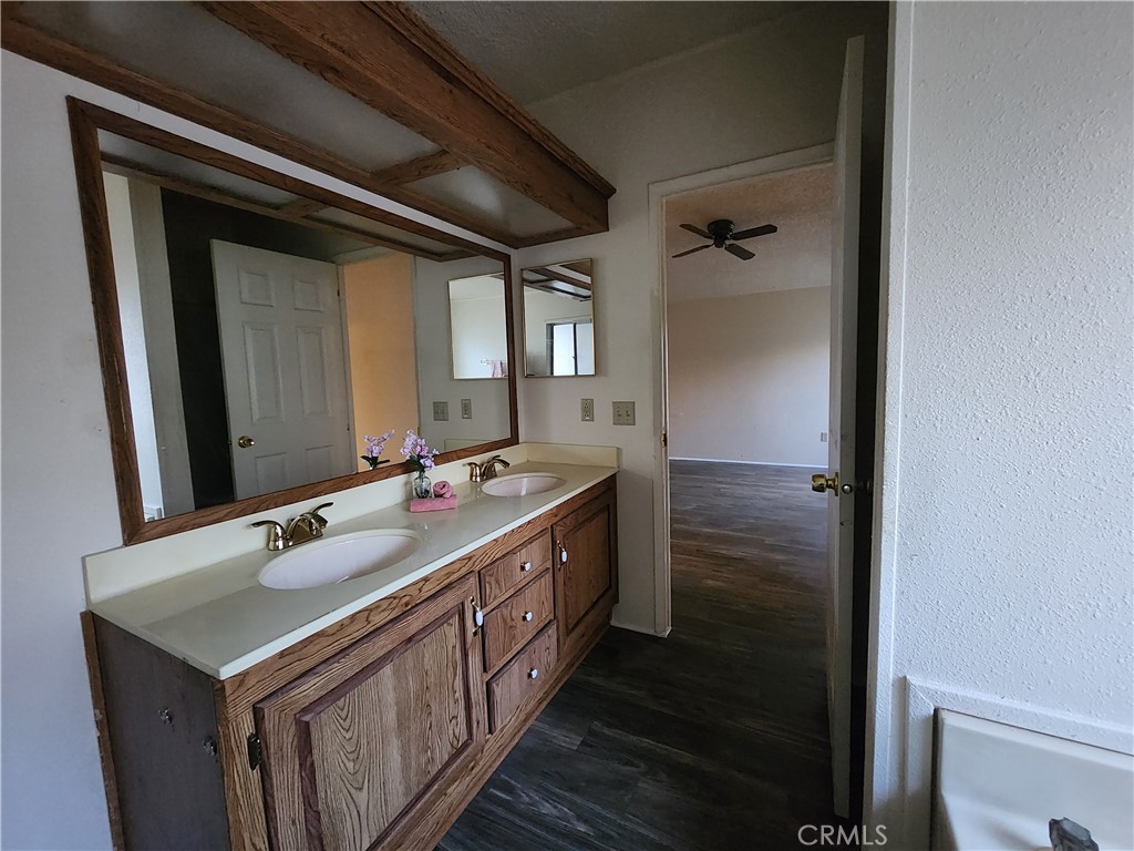 1250 N Kirby Street 127