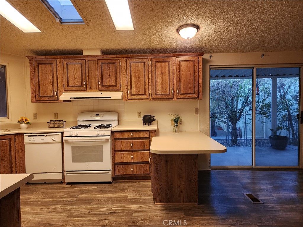 1250 N Kirby Street 127