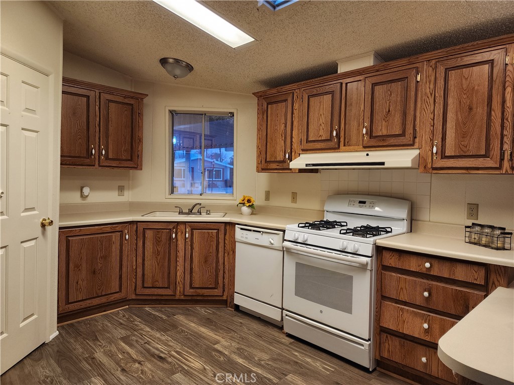 1250 N Kirby Street 127