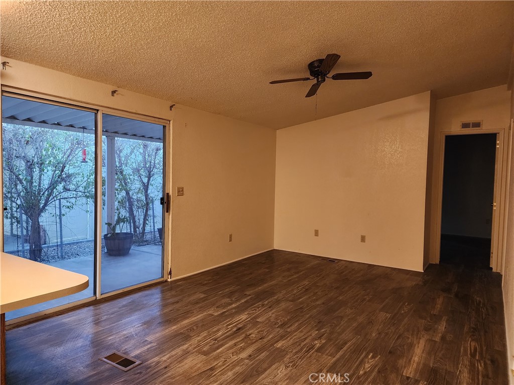 1250 N Kirby Street 127