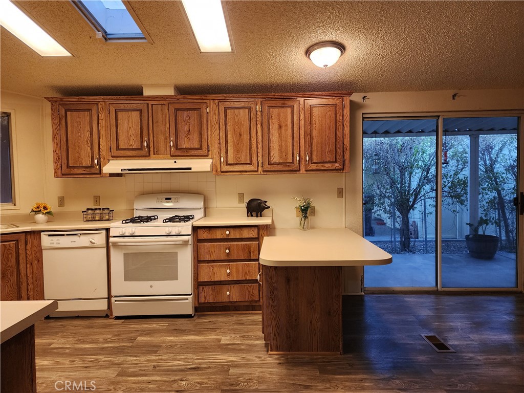 1250 N Kirby Street 127