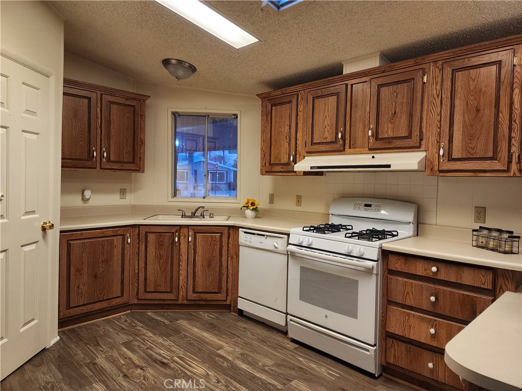 1250 N Kirby Street 127