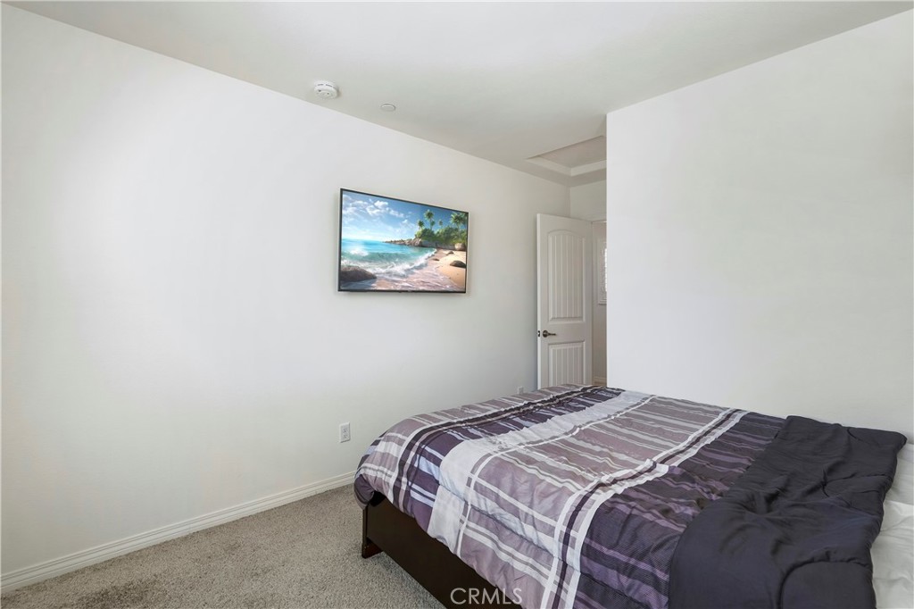 27545 Cloudy Peak Way