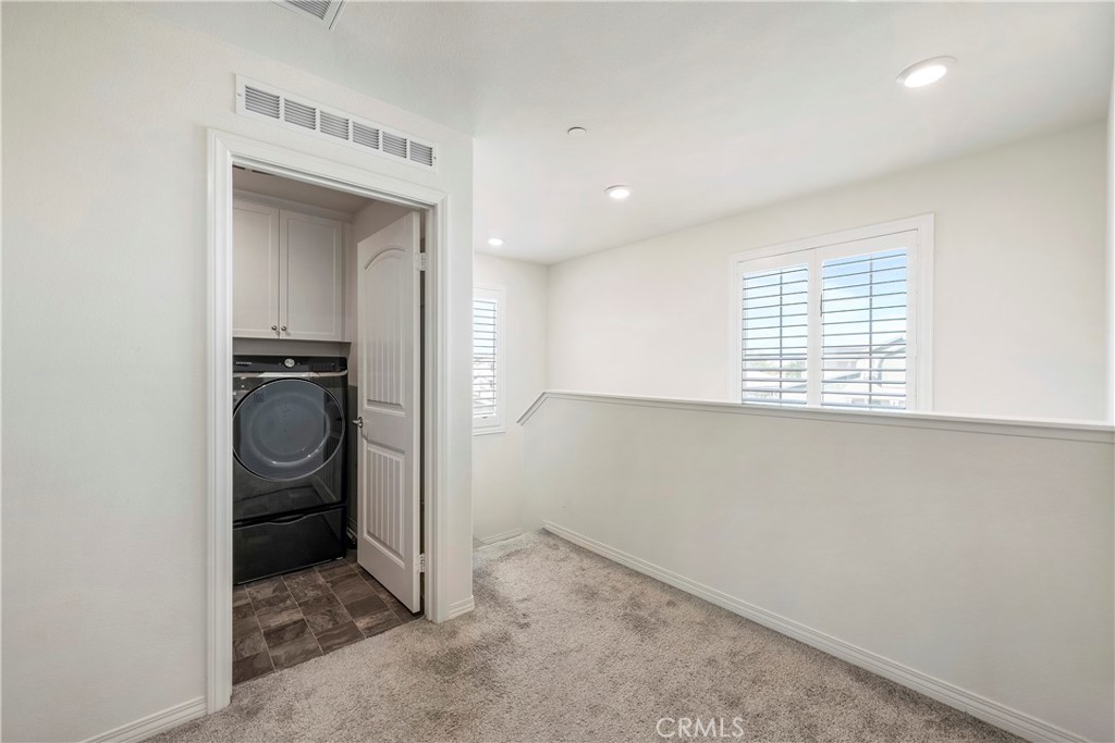 27545 Cloudy Peak Way