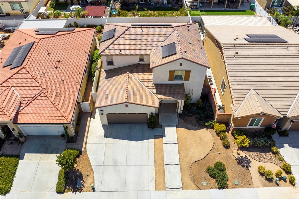 27545 Cloudy Peak Way