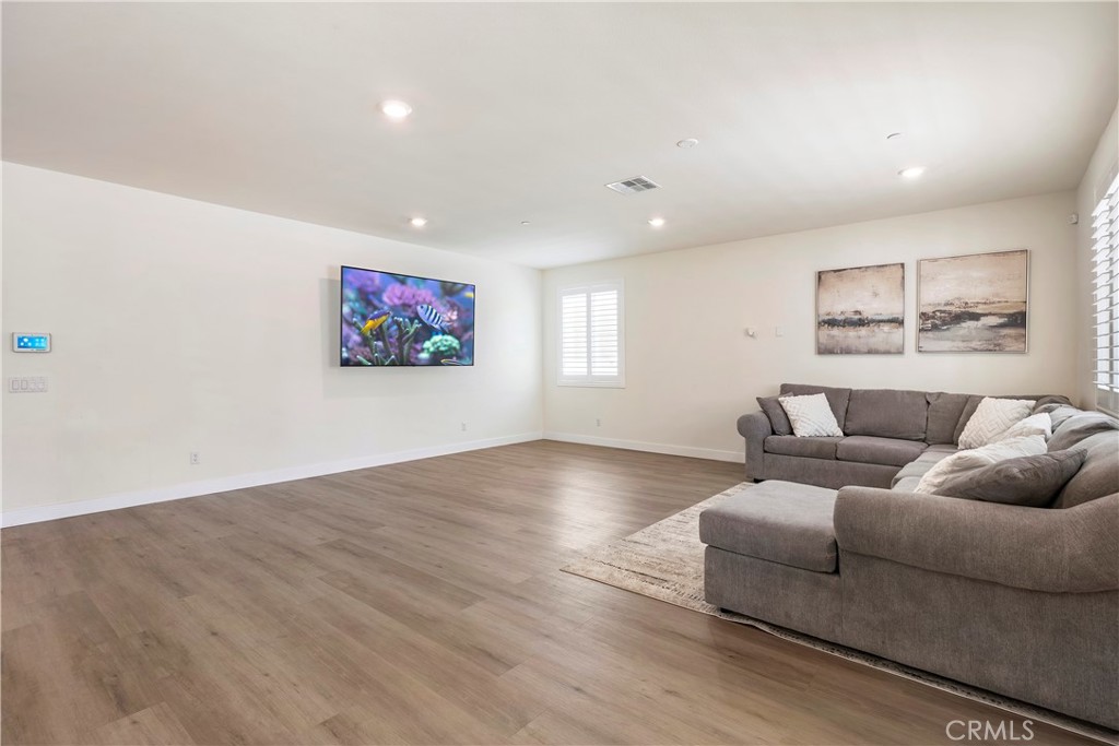 27545 Cloudy Peak Way