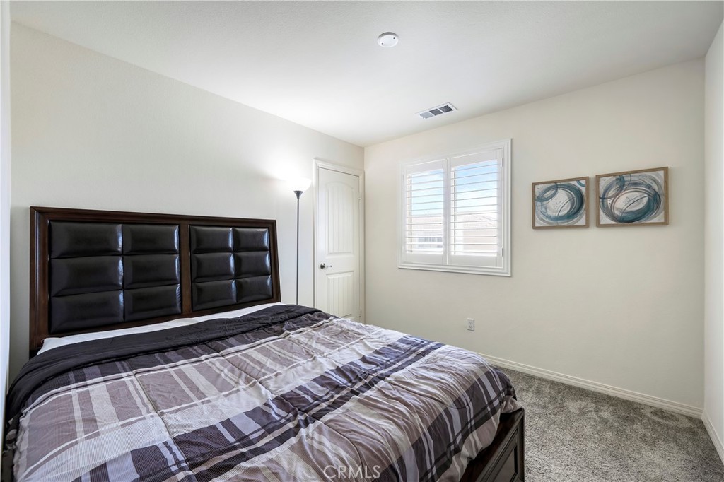 27545 Cloudy Peak Way