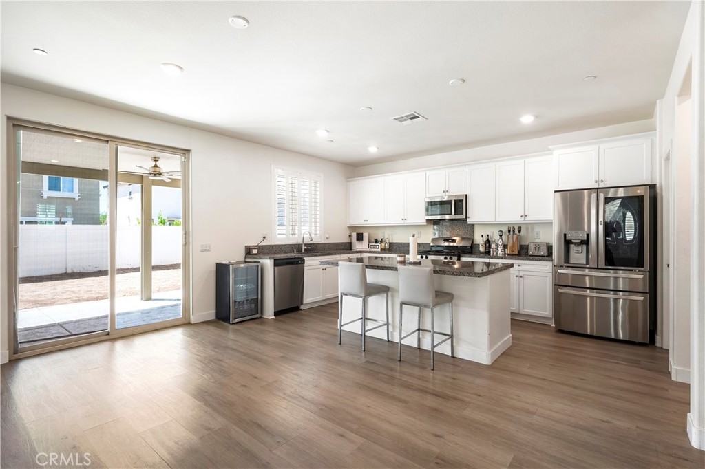 27545 Cloudy Peak Way