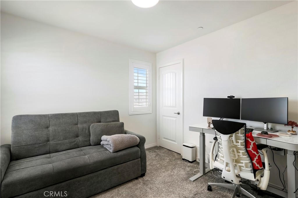 27545 Cloudy Peak Way