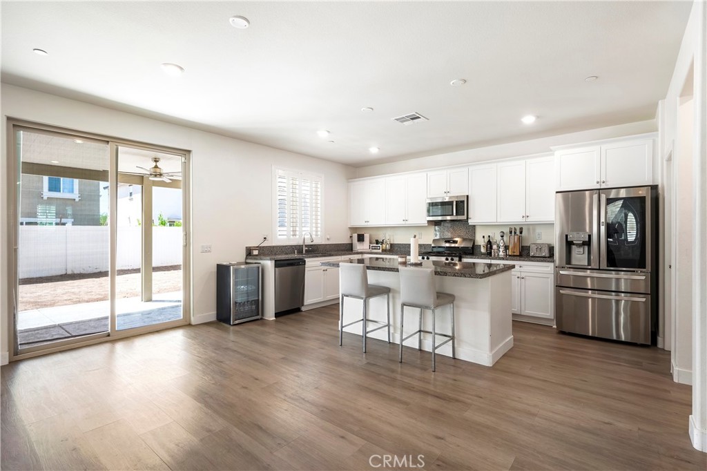 27545 Cloudy Peak Way