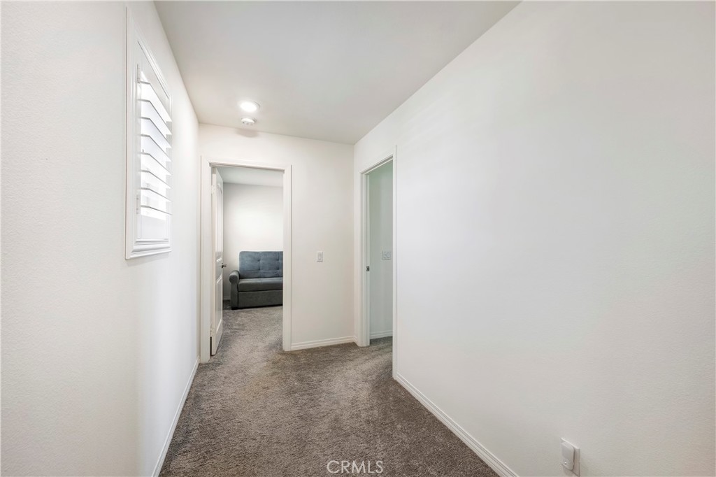 27545 Cloudy Peak Way