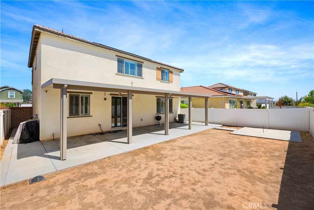 27545 Cloudy Peak Way