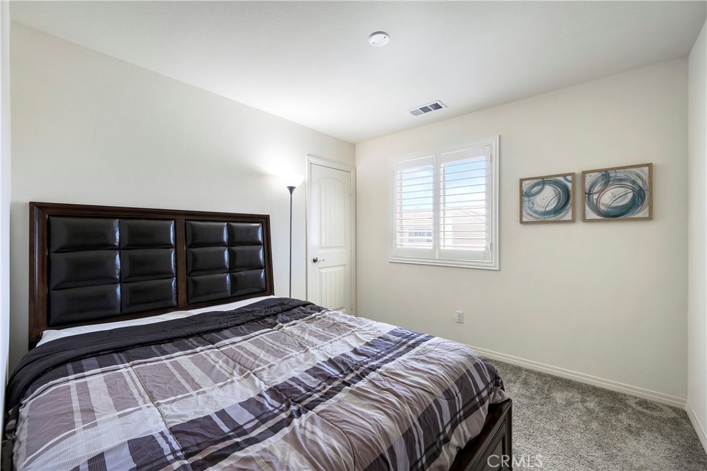 27545 Cloudy Peak Way