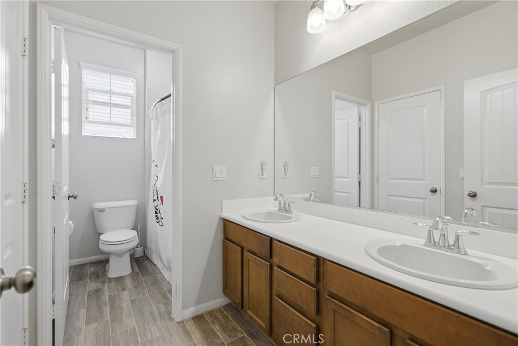 29302 Fall River