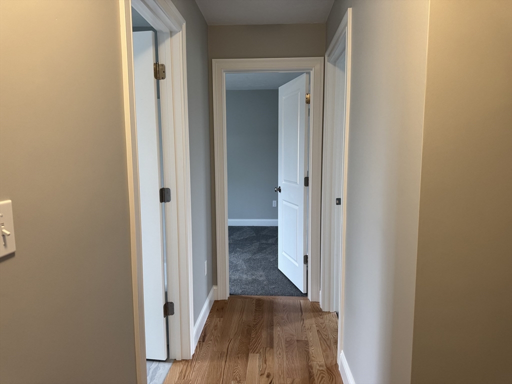 27 Range Ave