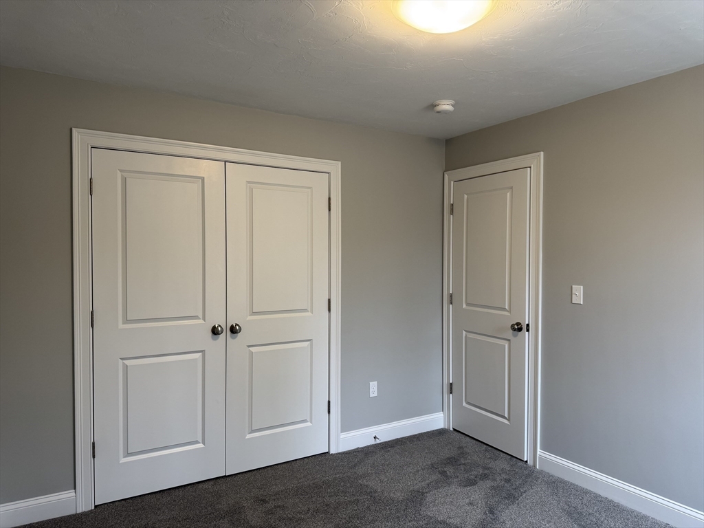 27 Range Ave