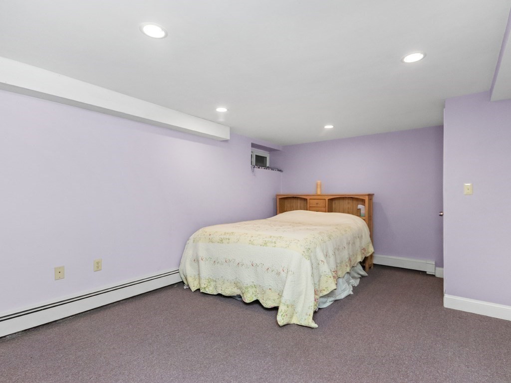 87 Whitewood Avenue