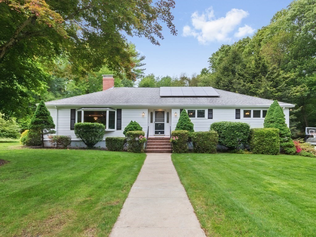 87 Whitewood Avenue