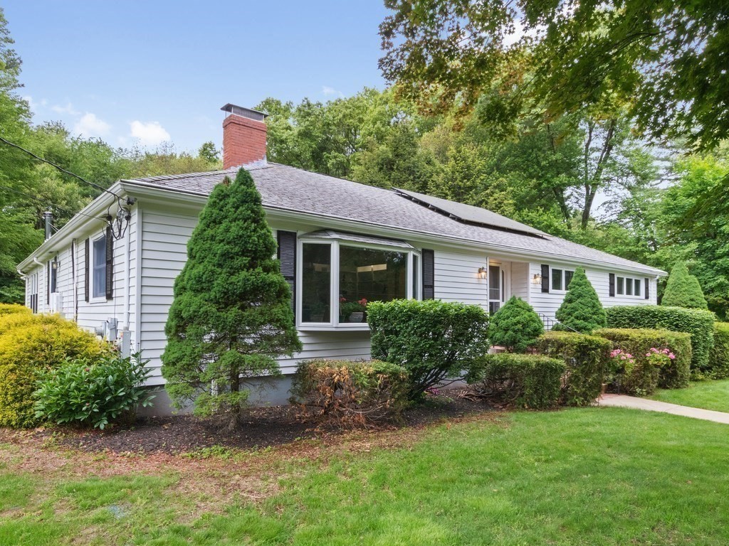 87 Whitewood Avenue